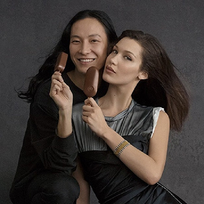 今日消费资讯：梦龙与 Bella Hadid 及 Alexander Wang 带来全新合作、富士推出蛋黄哥联名款 Instax Mini 8