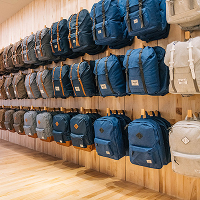 古老建筑加上艺术元素，Herschel Supply 在温哥华开出北美首家旗舰店