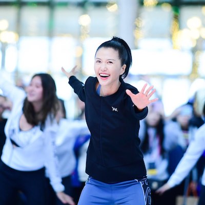 谭维维携手 361 度在成都做了场 HIIT 训练，她对美的定义自有看法