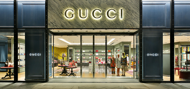 3 月 29 日,gucci 正式宣布深圳万象城店重装开幕,门店共两层 ,2000