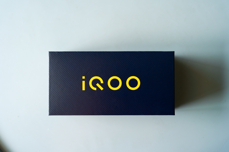 iQOO Z7 简单开箱：兼顾性能、续航和价位的“性能续航小超人”