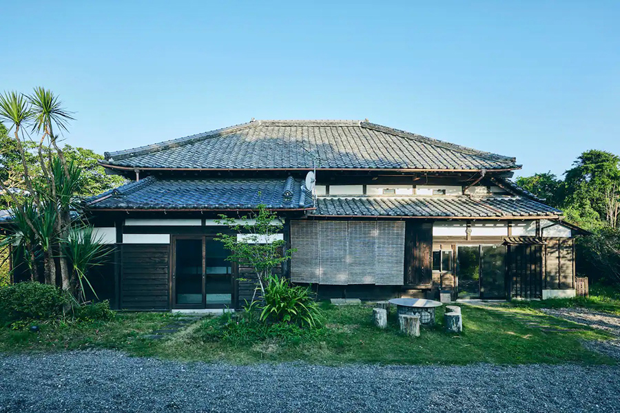 MUJI 把一座 111 年历史的日本民居改造成了民宿，你会想去住住看吗？