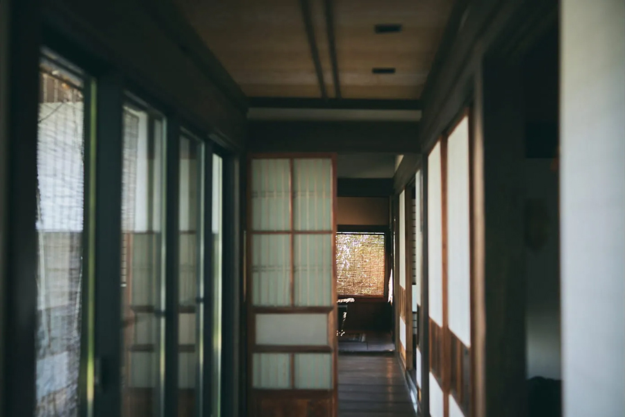 MUJI 把一座 111 年历史的日本民居改造成了民宿，你会想去住住看吗？