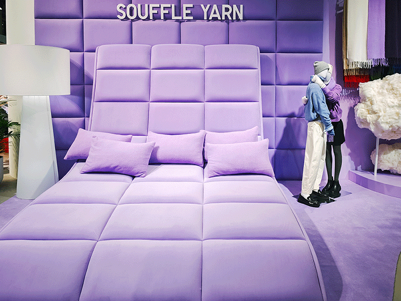 过于舒服,没办法忍住不躺上去……