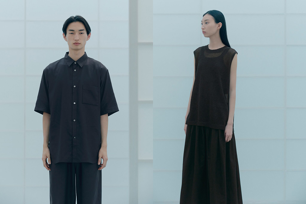 左边是和纸混的提花编织短袖衬衫,右边是和纸混的无袖针织衫