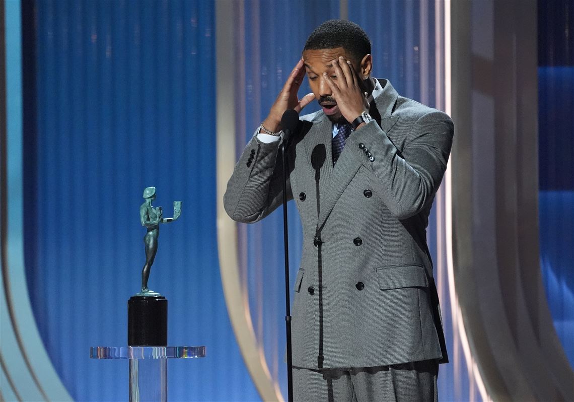 迈克尔·B·乔丹上台一阵手足无措 ©Chris Pizzello