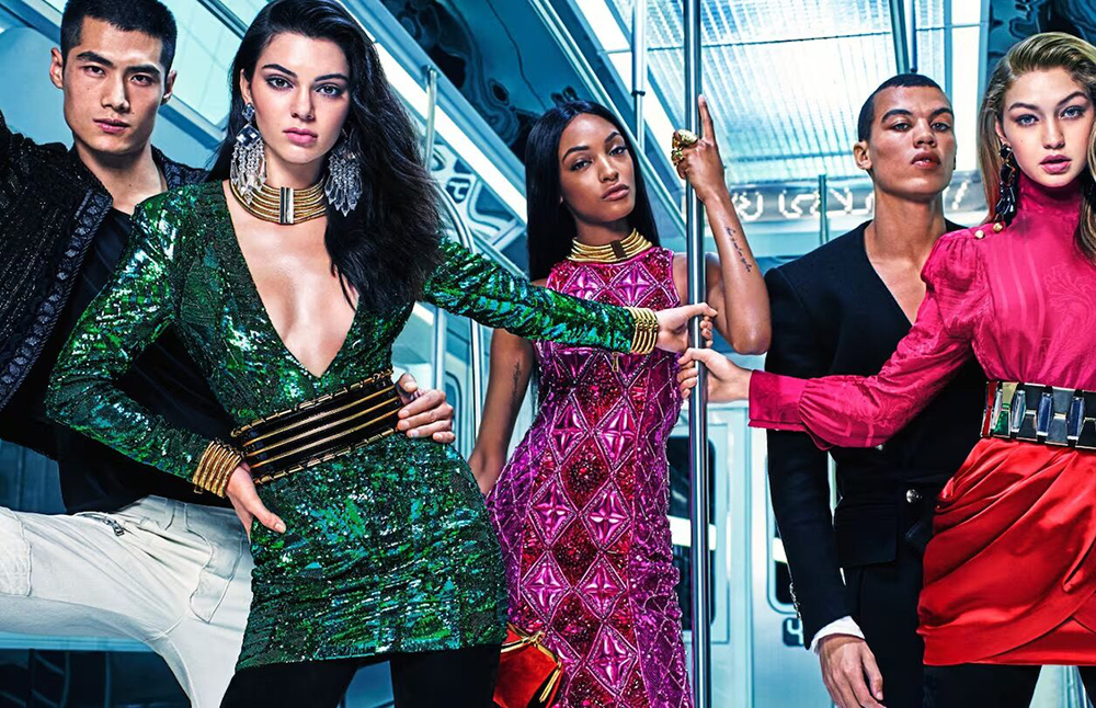 2015 年 H&M 和 BALMAIN 的联名也是主打这一风格
